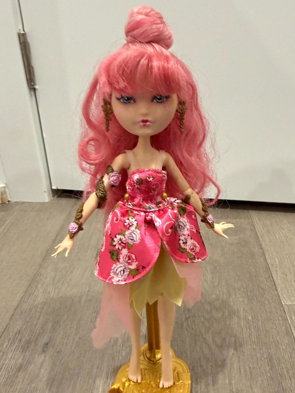 Ever After High Cupid Heartstruck Doll